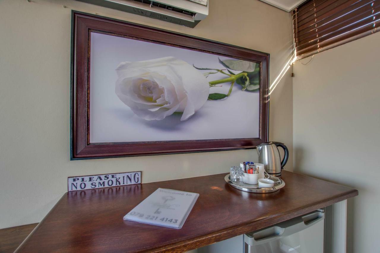 Migdash Guesthouse Hartbeespoort Buitenkant foto